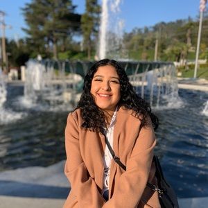 Meet your Posher, Cristina